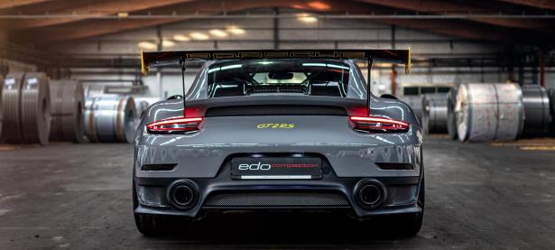 开云体育-赛道上的逆袭，索伯车队如何逆转迈凯伦，拉塞尔惊艳四座