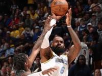 开云APP-狼队客场惨败，遭受连败压力！