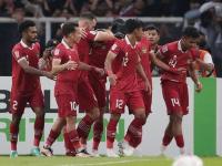 开云体育下载-眼花缭乱！双方球队在场上展开殊死搏杀