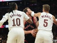 开云体育中国-凯尔特人暴雪大胜猛龙：联盟乃至联盟大战