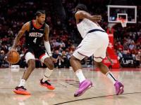 开云下载-关于快船客场爆冷击败火箭，东部赛场变幻莫测的信息