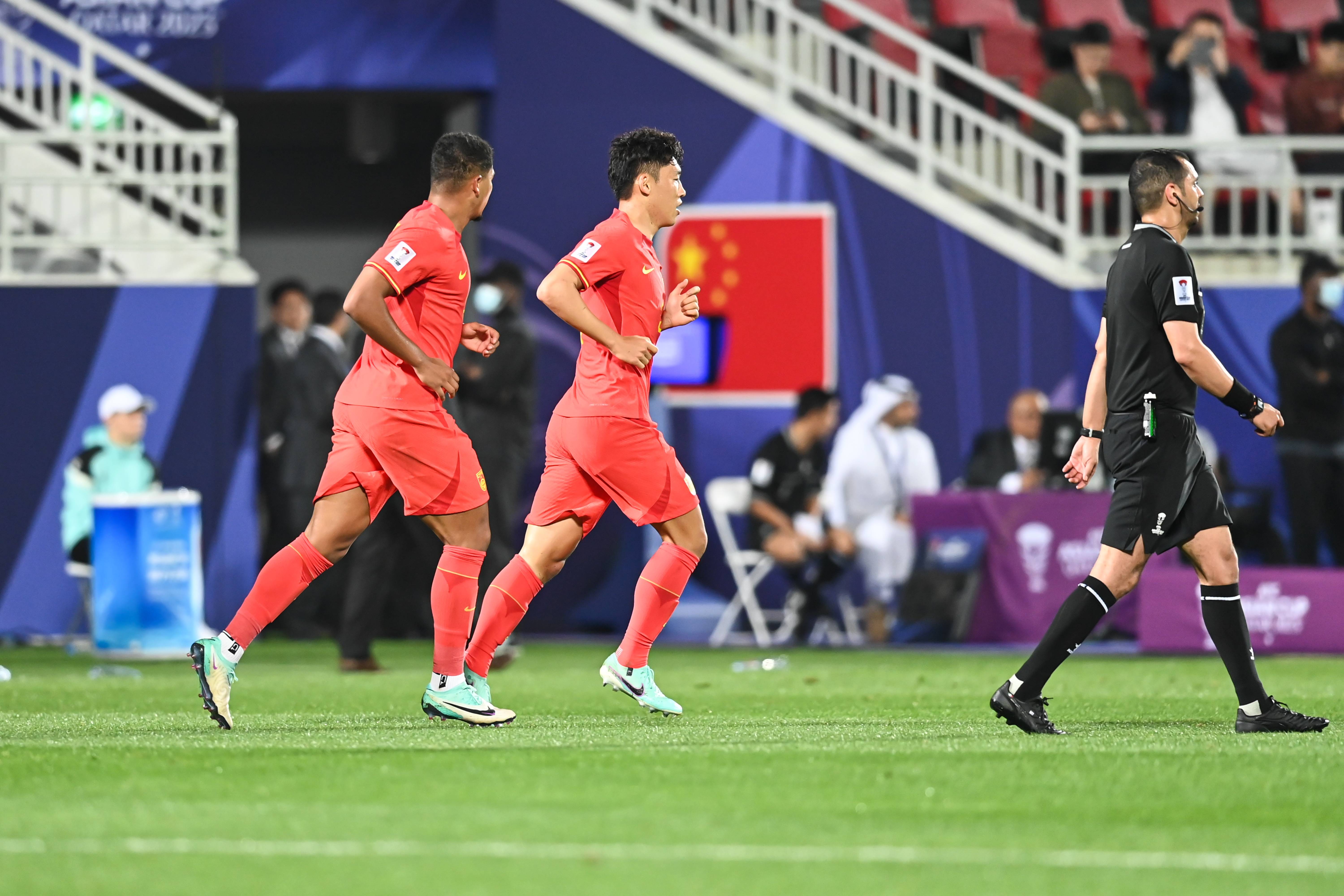 亚洲足球大赛：女子代表队集结备战的简单介绍