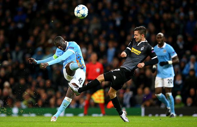 包含曼彻斯特联-客胜门兴前进，小组赛晋级形势看好的词条