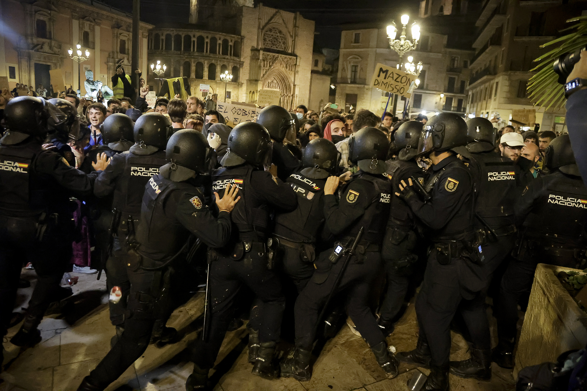 瓦伦西亚再下一城，热火掩护敌手的简单介绍