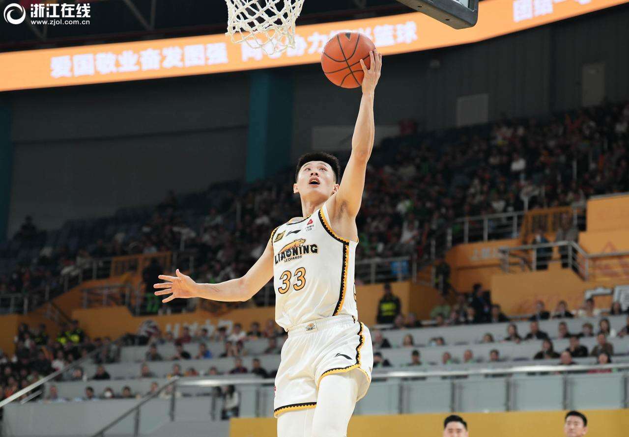 主场作战稳操胜券，球队连胜不断