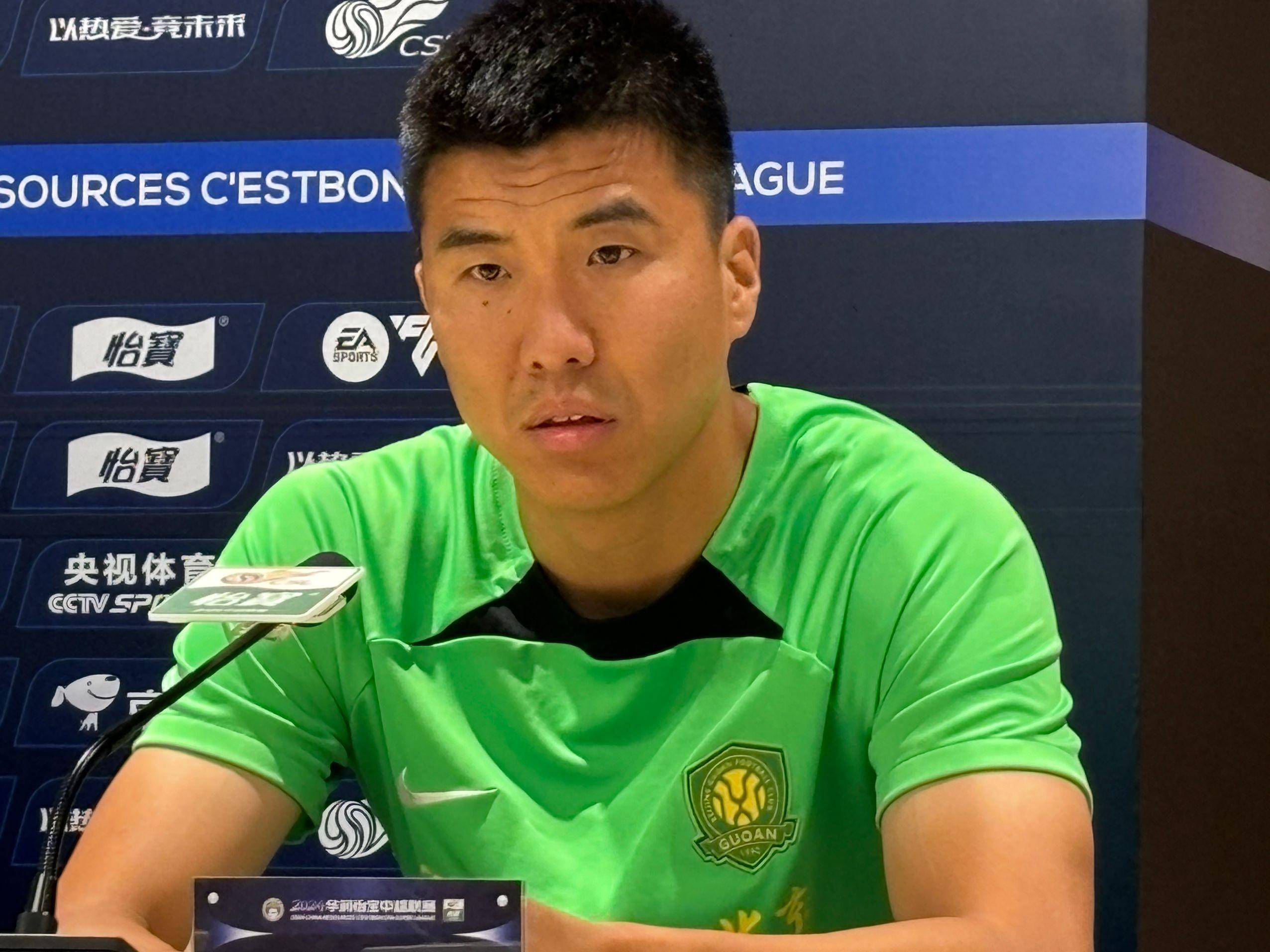 主场作战稳操胜券，球队连胜不断