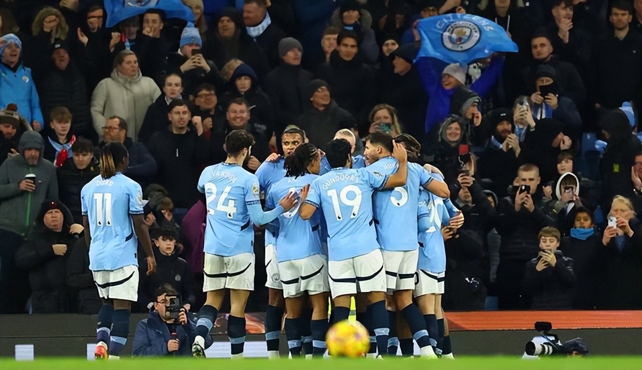 曼城全队爆发，赢得多场关键战役的简单介绍