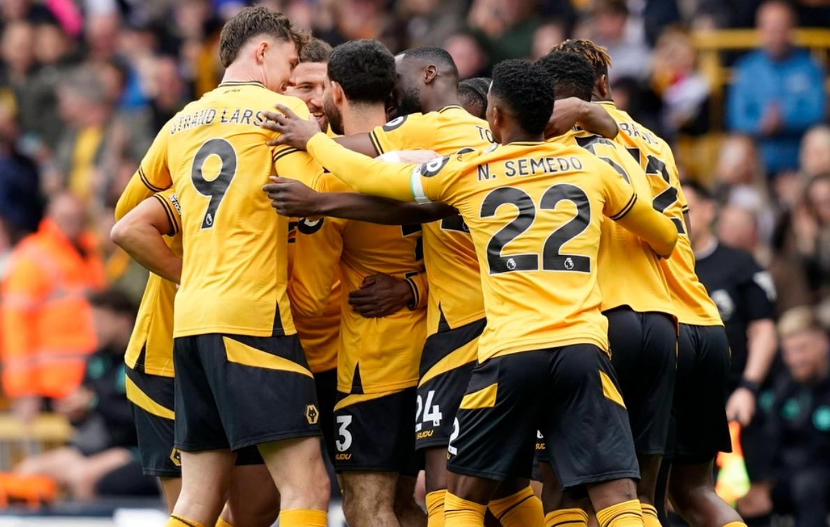 狼队客场惨败，遭受连败压力！