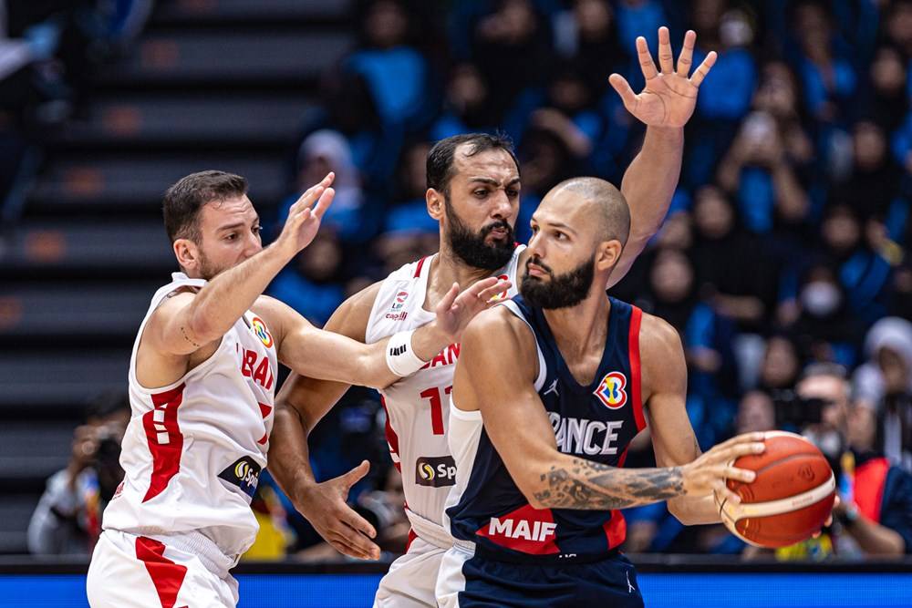 黎巴嫩队球员反败为胜迎风而上