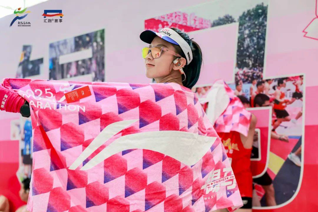 新晋实力选手斩获冠军,再度惊艳全场 新晋实力选手斩获冠军,再度惊艳全场