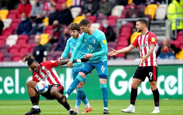 伯恩利主场平手谢菲联，保持防线坚固稳守