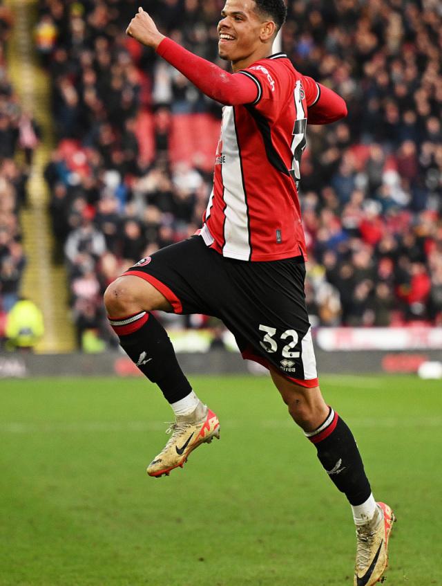 伯恩利主场平手谢菲联，保持防线坚固稳守