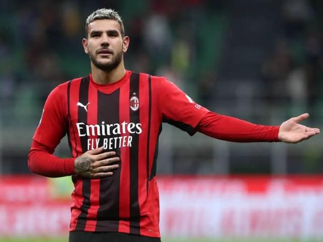 AC米兰前锋持续发挥稳定，球队积极积分