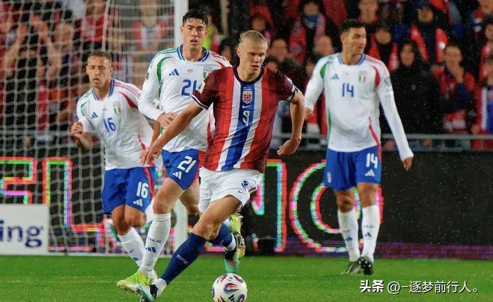 热血激情!欧预赛球员斗志昂扬拼出风采 热血激情!欧预赛球员斗志昂扬拼出风采