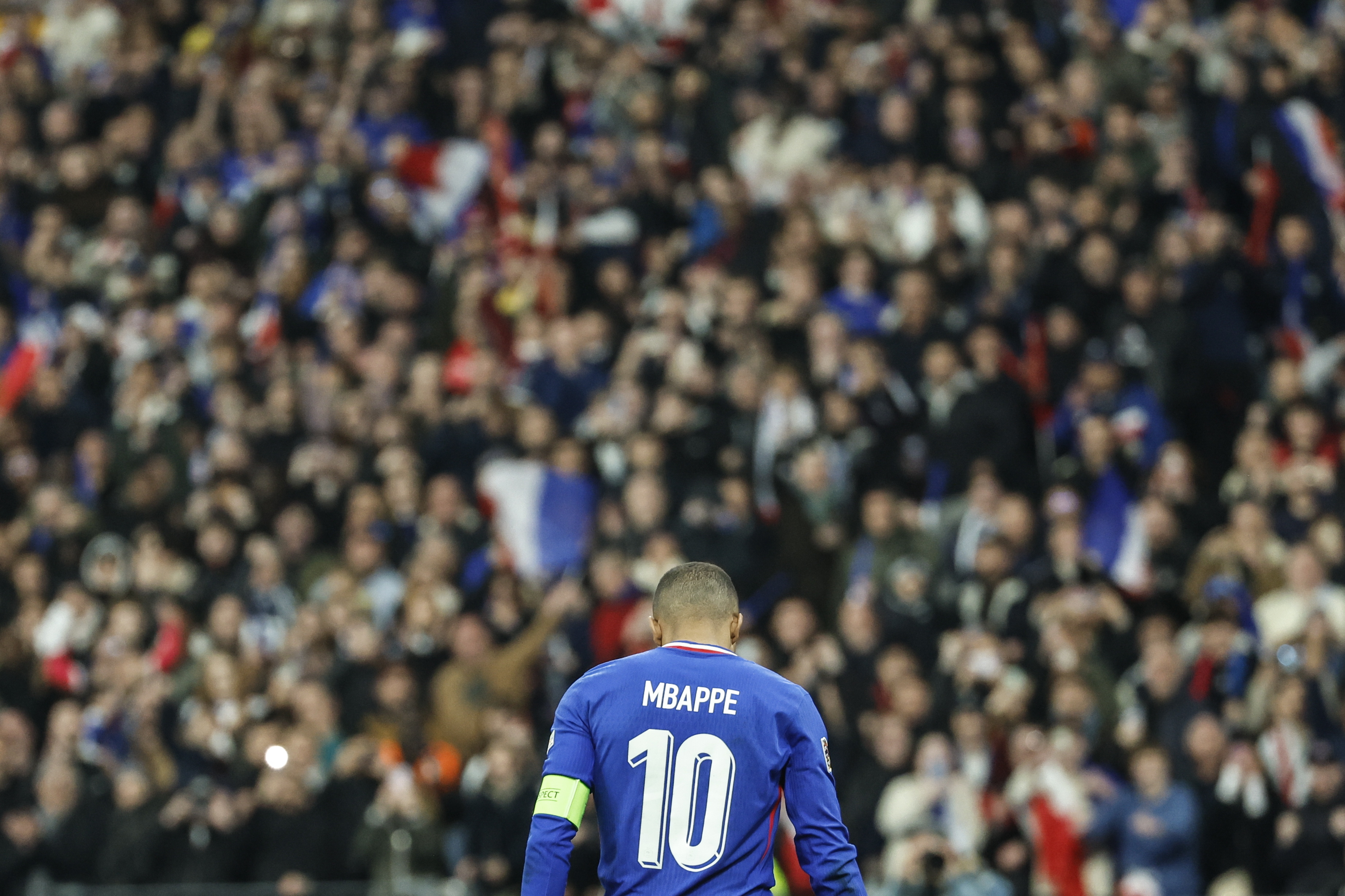 足球欧国联比赛热度持续增长，球员实力斗志昂扬的简单介绍