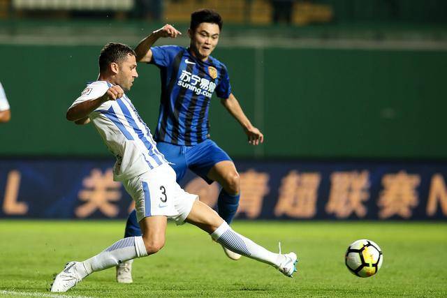 富力挑战苏宁，关键之战赛场上演