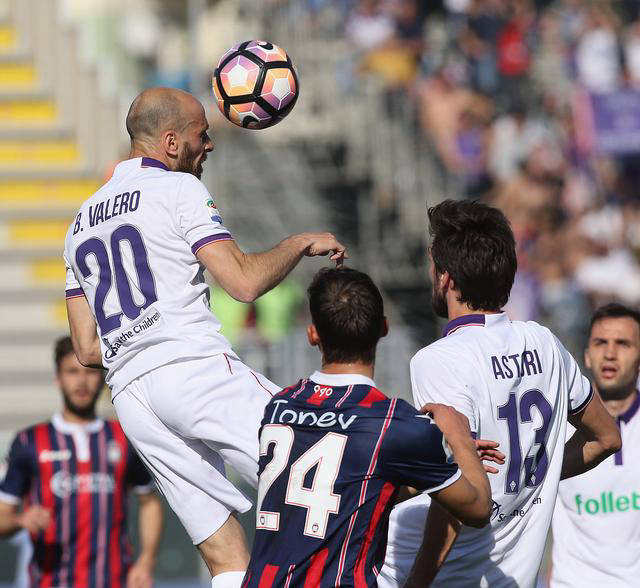 包含佛罗伦萨主场平局，力争保持不败的词条