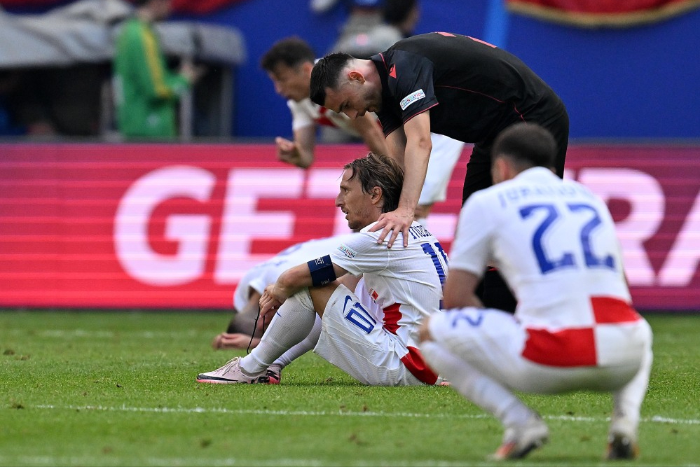 塞尔维亚竞技高手披荣耀而归,奋力夺冠 塞尔维亚竞技高手披荣耀而归,奋力夺冠