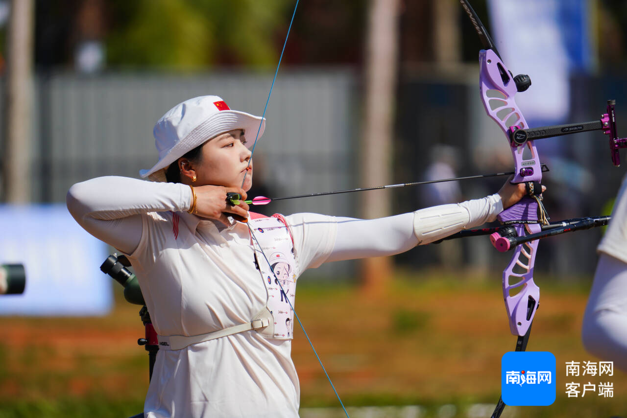 包含射箭比赛选手心理素质过硬，稳定取得好成绩！的词条
