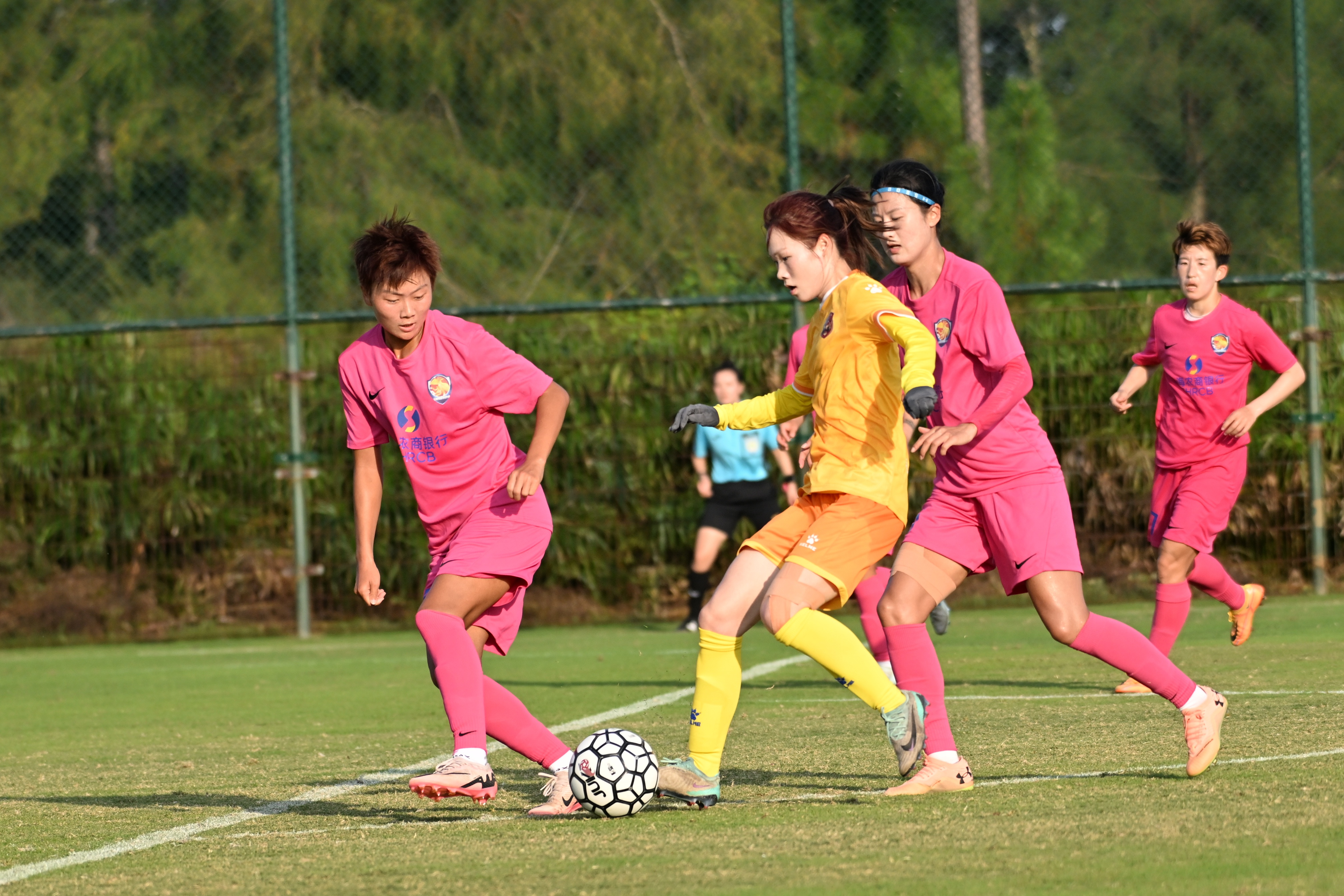 亚洲女足锦标赛的决赛在上海举行