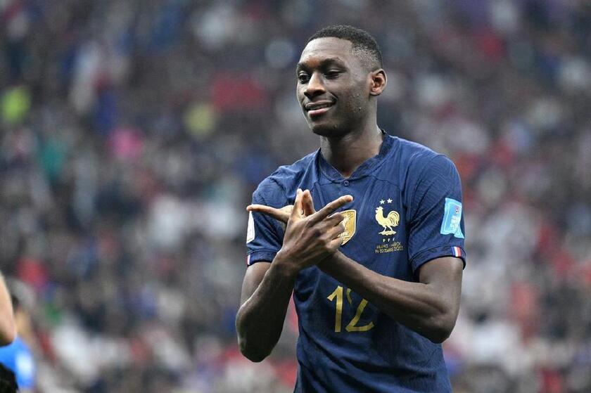 法兰克福客场逆转，斩获重要三分