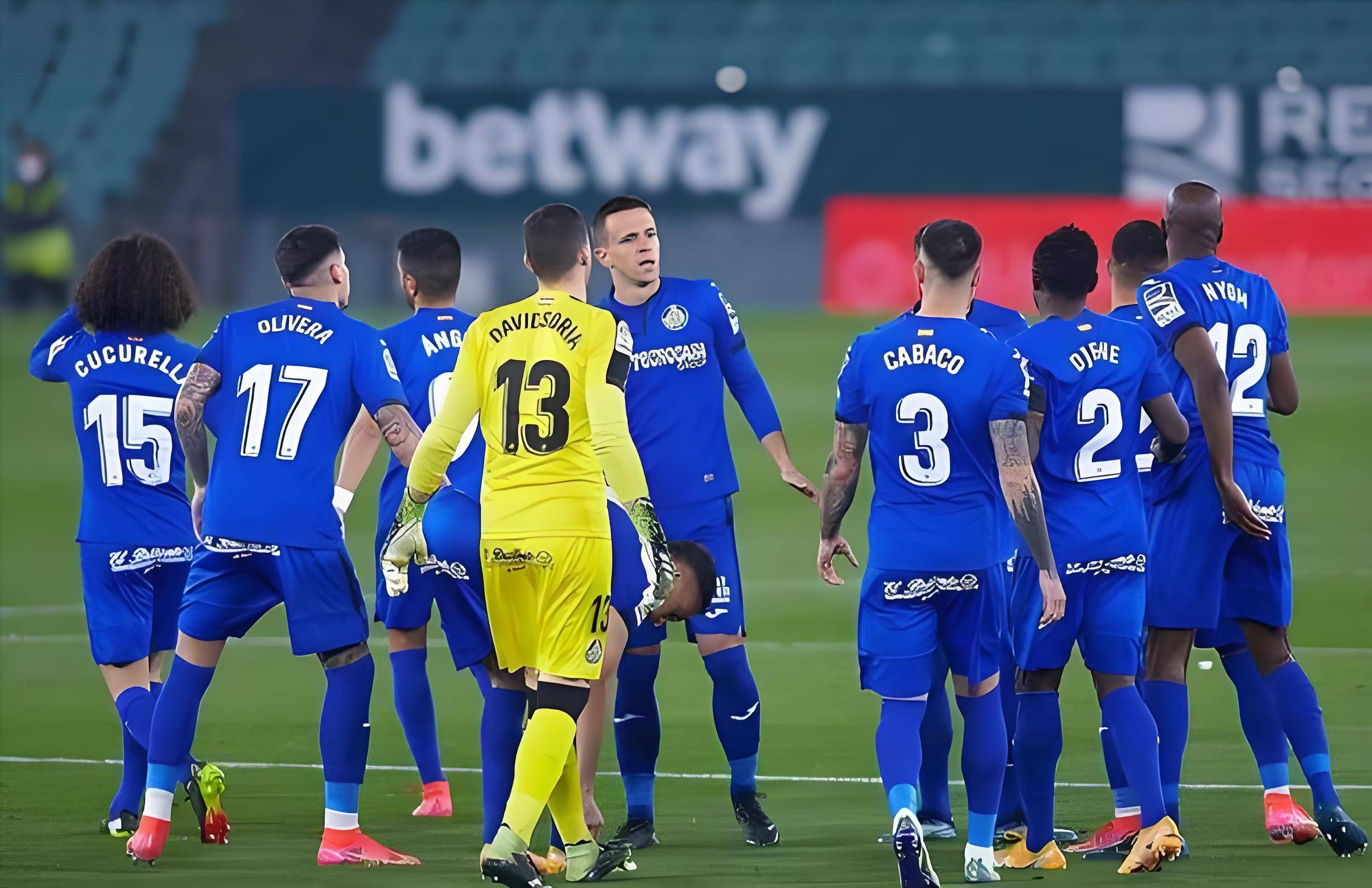 沃特福德主场不敌对手，遭遇积分滑坡的简单介绍