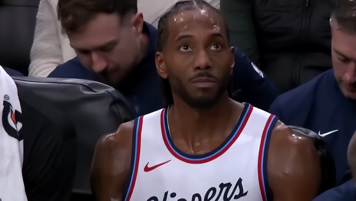 超凡表现的球员，成为焦点人物