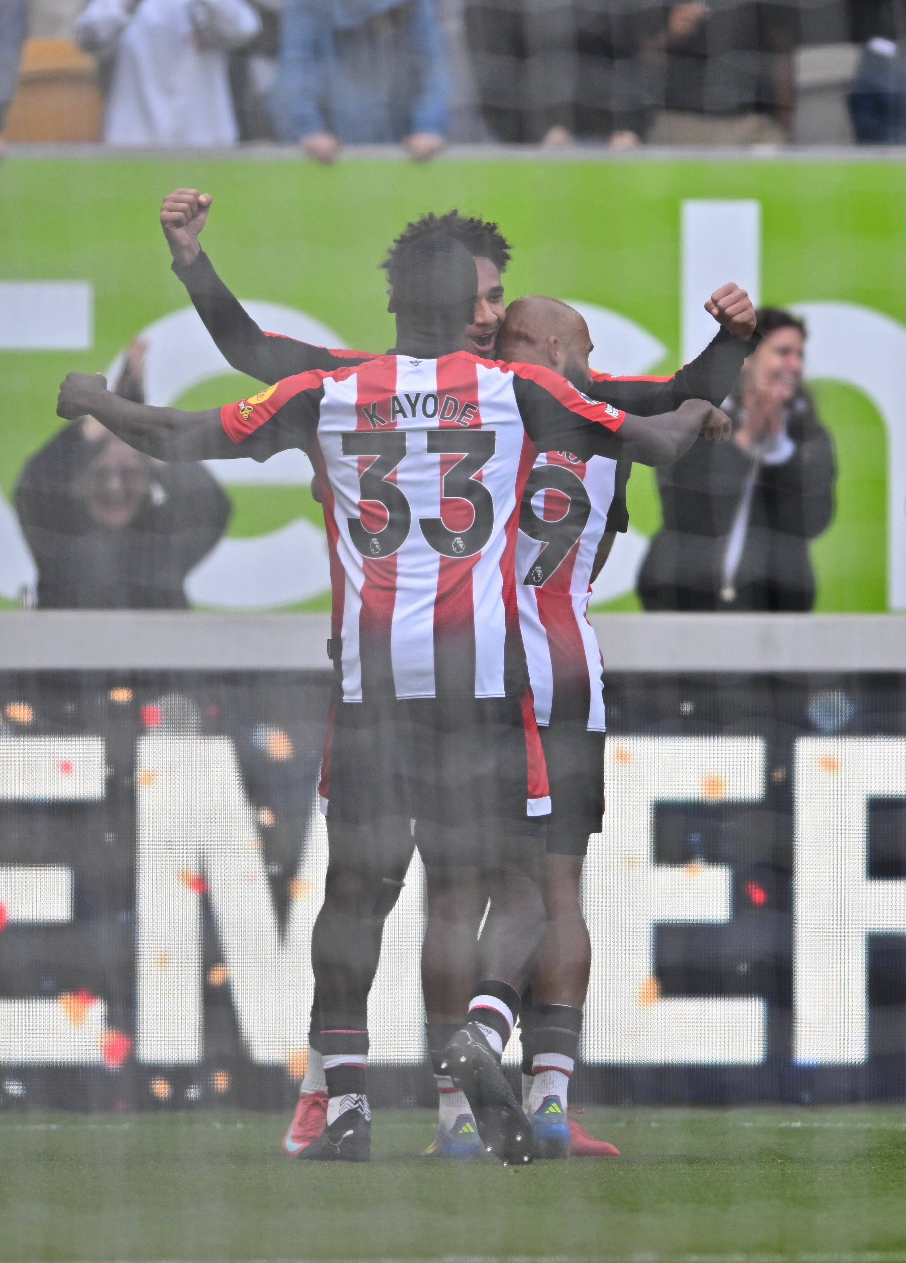 曼联主场大获胜利，红魔实力强劲