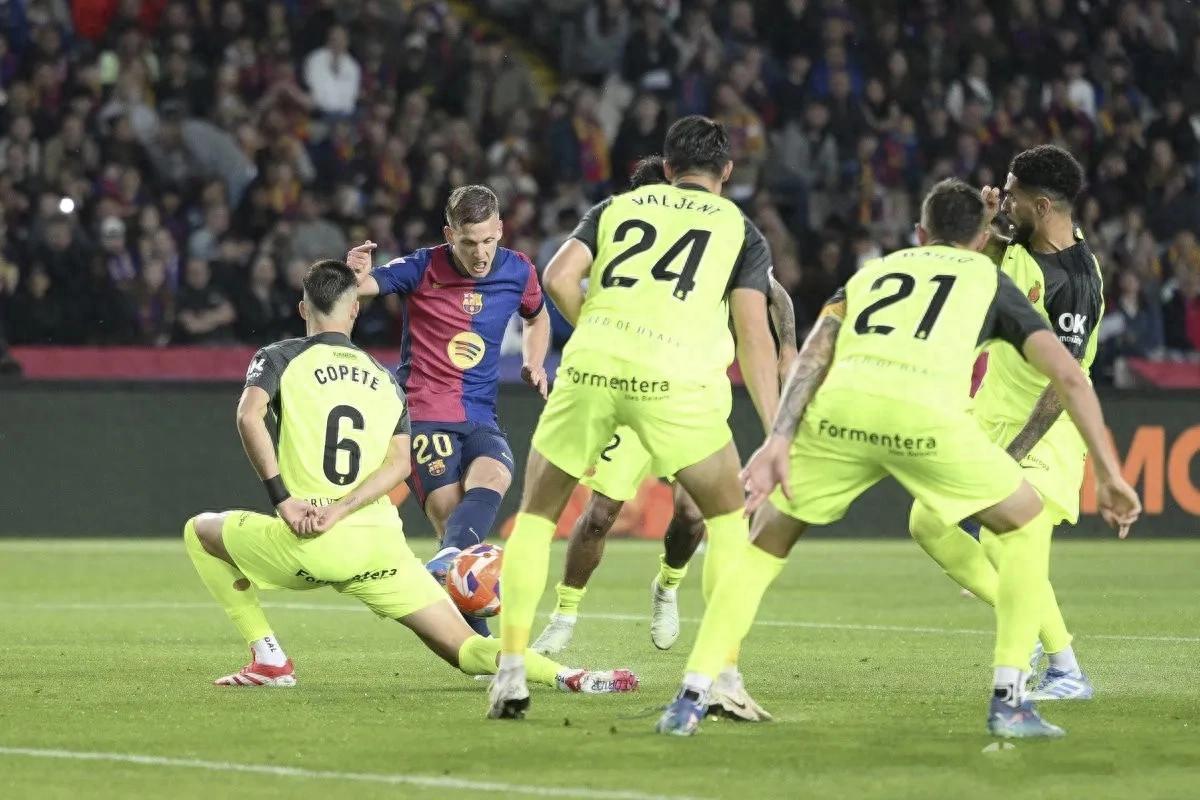 西甲赛程再启，豪门对决场面激烈无比