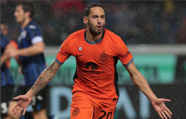 沙尔克04保持不败，战平汉诺威96，继续稳固领先位置的简单介绍