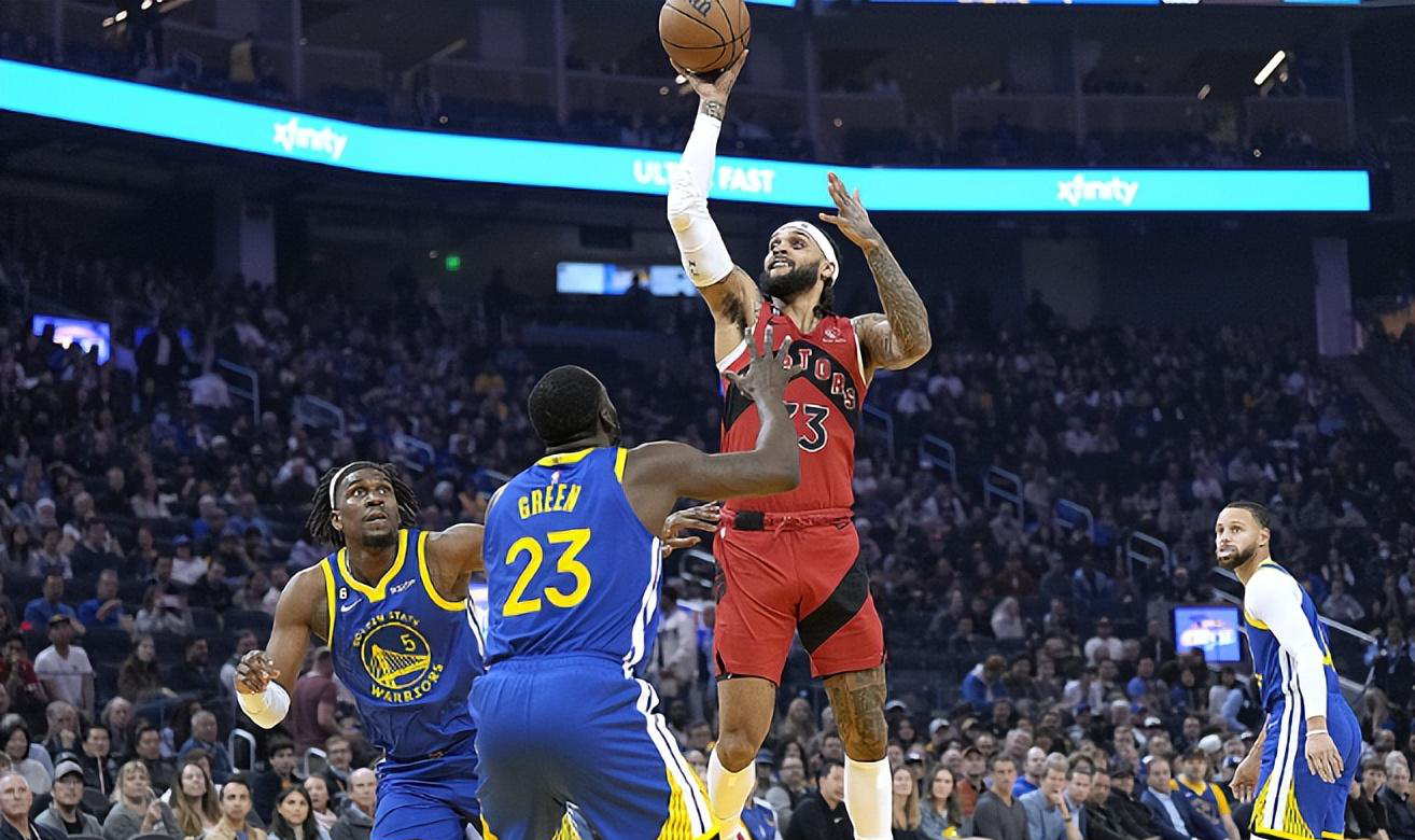 猛龙大胜黄蜂,范弗利特发威28分 猛龙大胜黄蜂,范弗利特发威28分