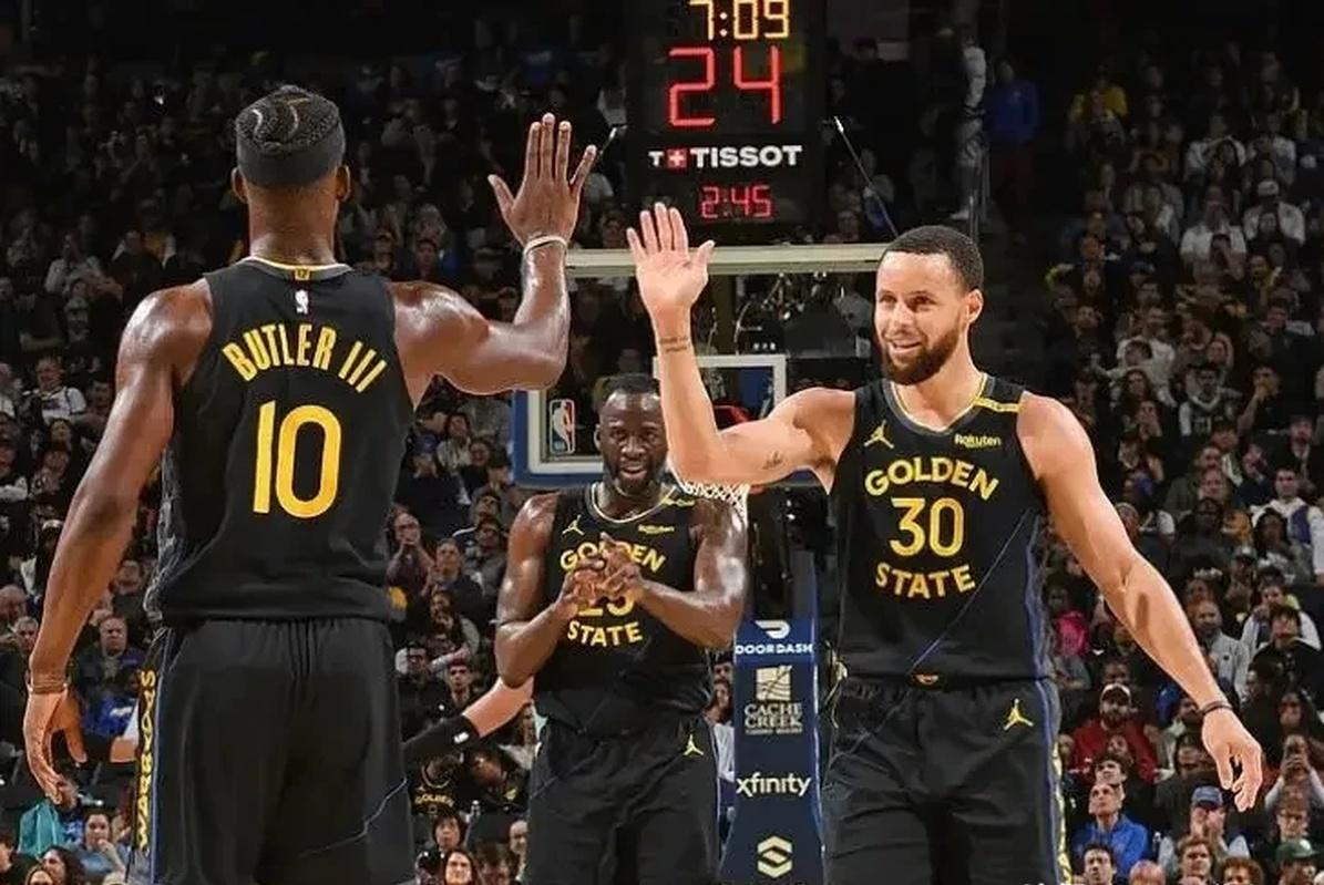 勇士击败76人,豪取连胜 勇士击败76人,豪取连胜