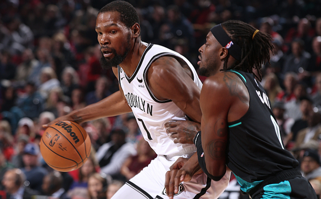 巨人击败篮网,豪取连胜 巨人击败篮网,豪取连胜