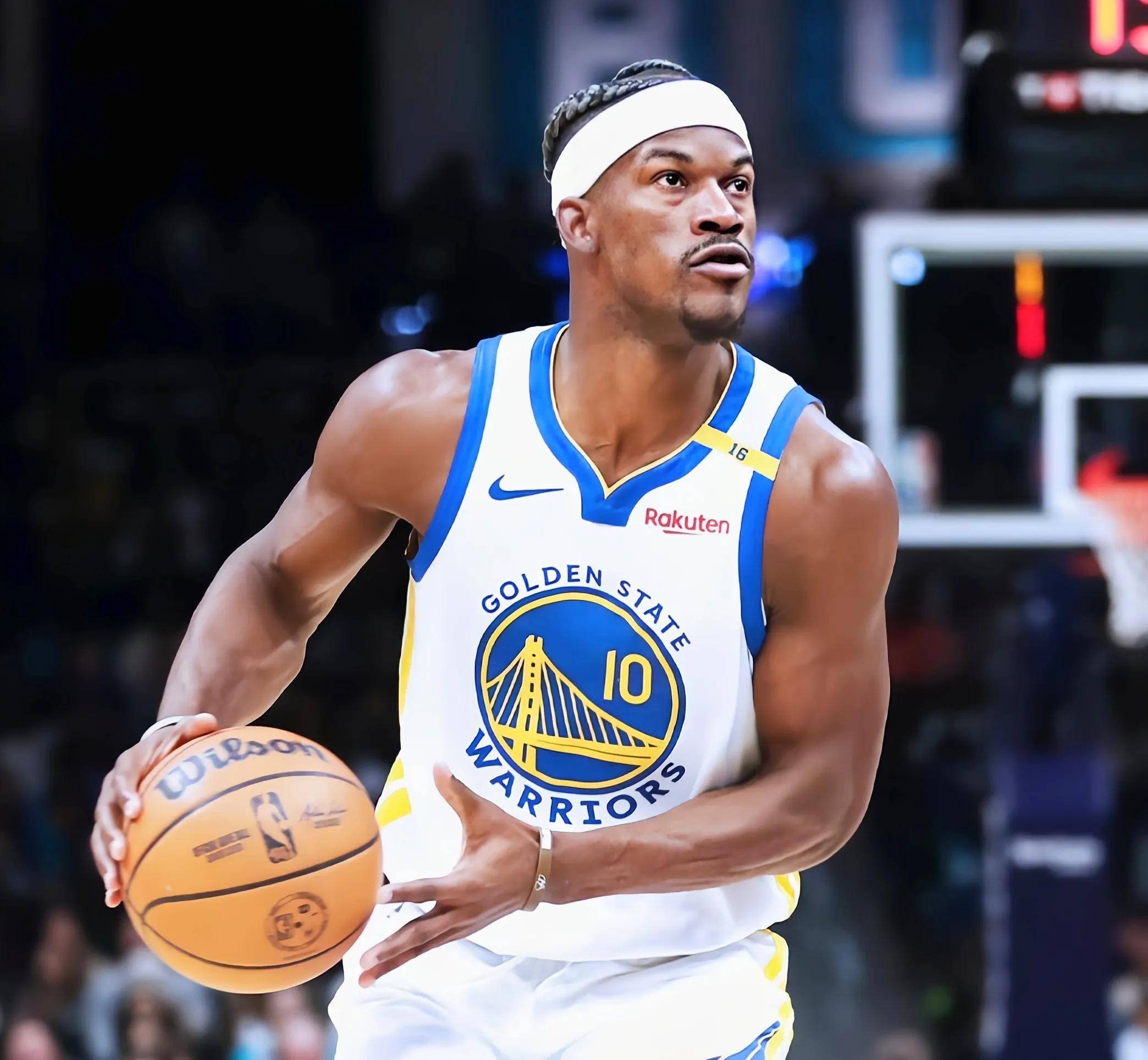 勇士客场战胜快船，继续保持胜利势头