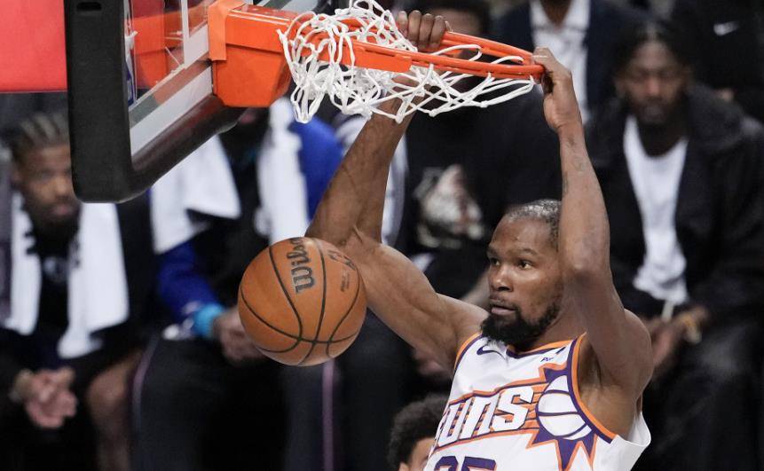 天津队完胜魔术,东契奇关键制胜 天津队完胜魔术,东契奇关键制胜